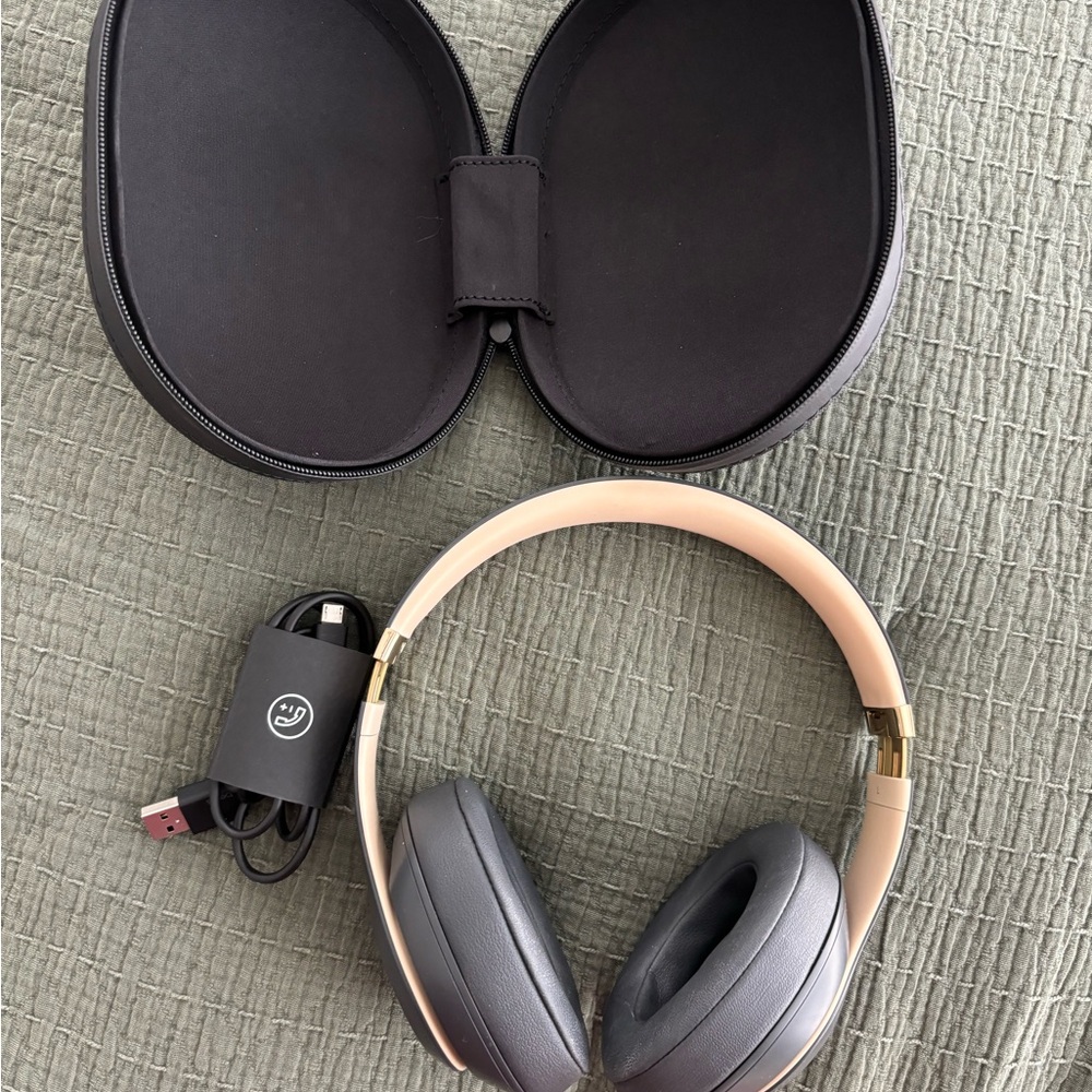 Bose Studio 3 Noise Cancelling Headphones